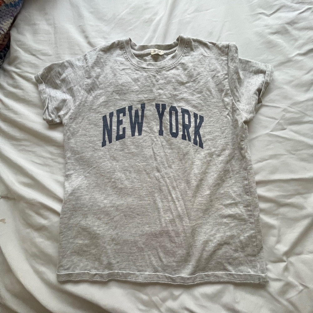 Brandy melville/john galt new york baby tee